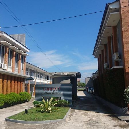 Liberty Homestay Parit  المظهر الخارجي الصورة
